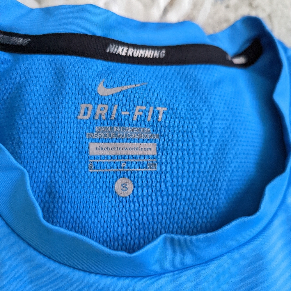 👕NIKE - Dri-Fit Tank - Picture 5 of 11